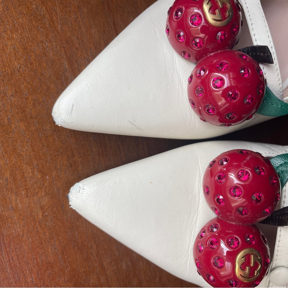 Gucci Bone Unia Cherry Leather Kitten Pumps Regular US 8 / EU 38 - Picture 4 of 7